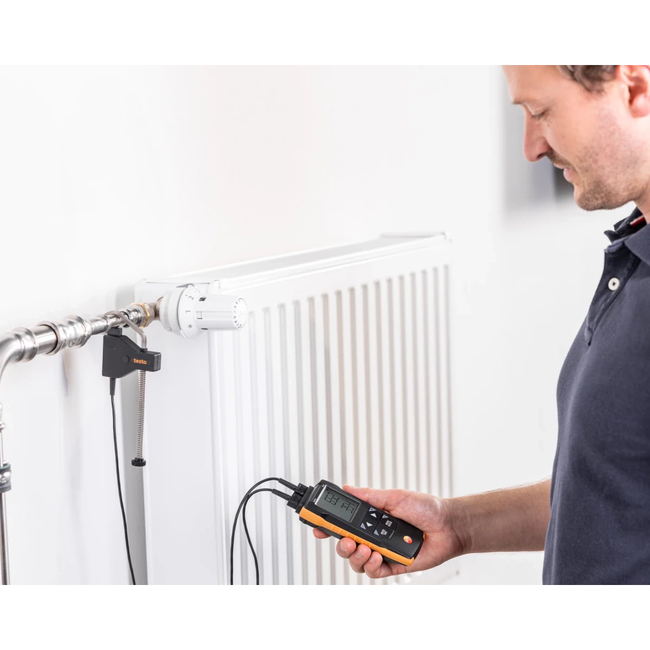 Testo 922 - Instrument de măsurare a temperaturii diferențiale pentru TC Tip K cu conexiune la aplicație